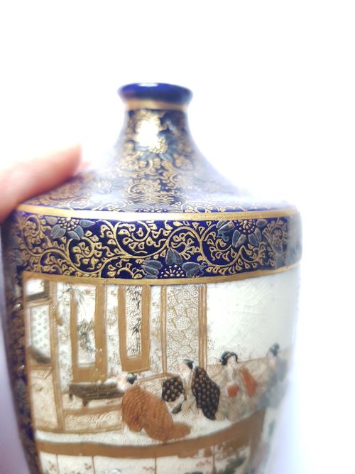AN EXCEPTIONALLY FINE JAPANESE SATSUMA SMALL VASE BY KINKOZAN DATING MEIJI PERIOD - ADDITIONAL PHOTO 18