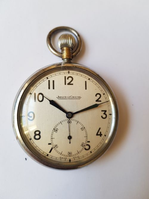 ww2 raf issued jaegerlecoultre pocket watch with enlarged silver subseconds dial no 6e50 a26013 circa 1942 - CATEGORY: ANTIQUE WATCHES - DATED 1940