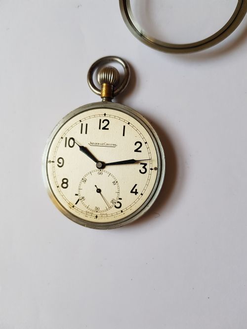 WW2 RAF ISSUED JAEGERLECOULTRE POCKET WATCH WITH ENLARGED SILVER SUBSECONDS DIAL NO 6E50 A26013 CIRCA 1942 - ADDITIONAL PHOTO 3