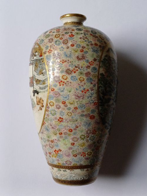 KINKOZAN SATSUMA 1000 FLOWERHEAD VASE DATING TO THE MEIJI PERIOD - ADDITIONAL PHOTO 5