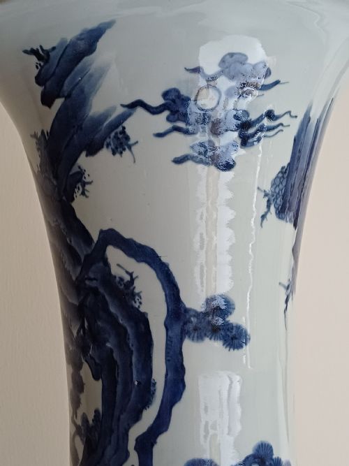 JAPANESE ARITA KANO DESIGN BLUE AND WHITE TRUMPETSHAPED BEAKER VASE EDO PERIOD CIRCA 1680 - ADDITIONAL PHOTO 11