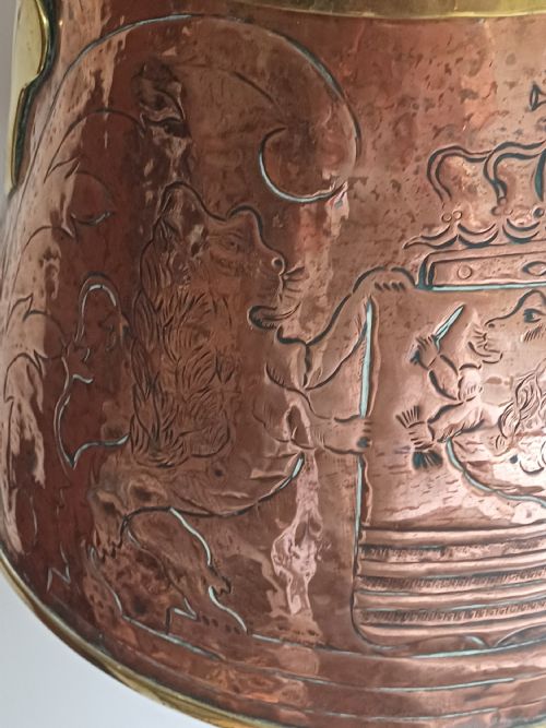 DUTCH BRASS AND COPPER LOG OR COAL SCUTTLE AND LID LATE 19TH EARLY 20TH CENTURY - ADDITIONAL PHOTO 7