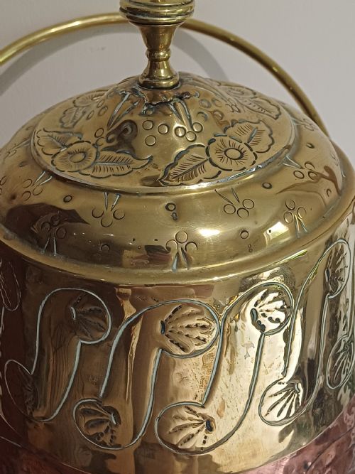 DUTCH BRASS AND COPPER LOG OR COAL SCUTTLE AND LID LATE 19TH EARLY 20TH CENTURY - ADDITIONAL PHOTO 8