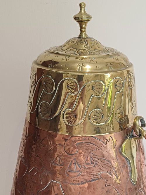 DUTCH BRASS AND COPPER LOG OR COAL SCUTTLE AND LID LATE 19TH EARLY 20TH CENTURY - ADDITIONAL PHOTO 12