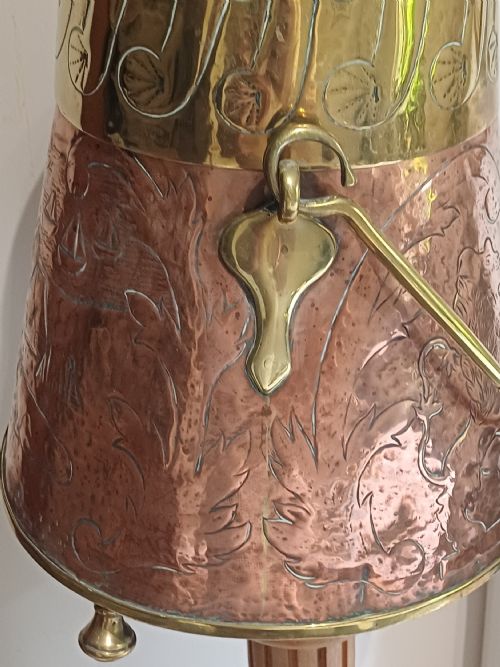 DUTCH BRASS AND COPPER LOG OR COAL SCUTTLE AND LID LATE 19TH EARLY 20TH CENTURY - ADDITIONAL PHOTO 10