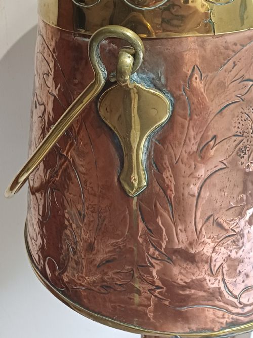 DUTCH BRASS AND COPPER LOG OR COAL SCUTTLE AND LID LATE 19TH EARLY 20TH CENTURY - ADDITIONAL PHOTO 15