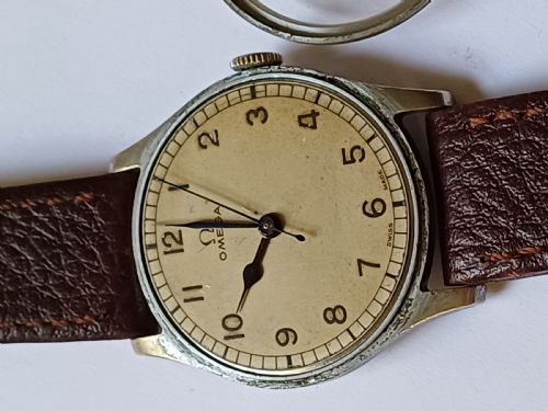 OMEGA ROYAL FLEET AIR ARM ISSUED HS8 PILOTS WATCH REF HSI8 5684 CIRCA 1943 - ADDITIONAL PHOTO 1