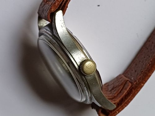 SMITHS 15 JEWEL A404 EVEREST VERSION DATING CIRCA 1954 - ADDITIONAL PHOTO 3