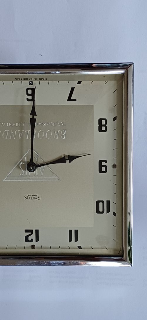 ALVIS AND BROOKLANDS GARAGE PROMOTIONAL ADVERTISING DESK CLOCK BY SMITHS DATING CIRCA 1950 - ADDITIONAL PHOTO 3