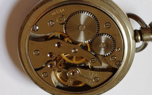 SOUTHERN RAILWAY ISSUED STATION MASTER OR GUARDS POCKET WATCH NO SR 4181 BY RECTA DATING CIRCA 1935 - ADDITIONAL PHOTO 7