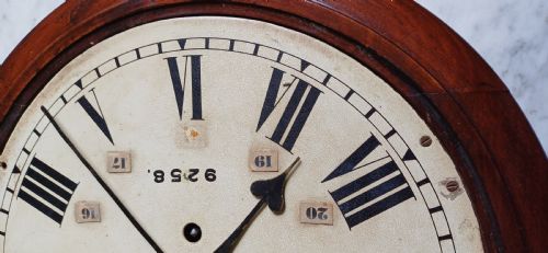 LNER BRITISH RAIL EASTERN CLOCK NO 9258 STATION MASTER WALL CLOCK FORMERLY AT PETERBOROUGH EAST DATING EARLY 20TH CENTURY - ADDITIONAL PHOTO 4