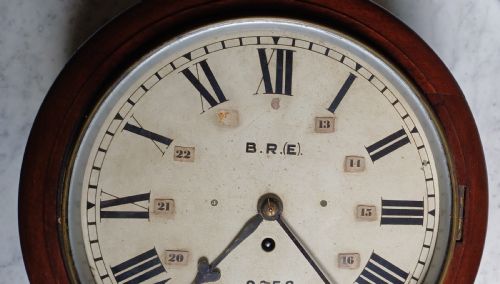 LNER BRITISH RAIL EASTERN CLOCK NO 9258 STATION MASTER WALL CLOCK FORMERLY AT PETERBOROUGH EAST DATING EARLY 20TH CENTURY - ADDITIONAL PHOTO 5
