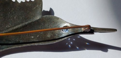 A FINE VINTAGE MARLIN OR SAILFISH SILVER LARGE BROOCH SET WITH A PALE BLUE EYE CIRCA 1940S - ADDITIONAL PHOTO 4