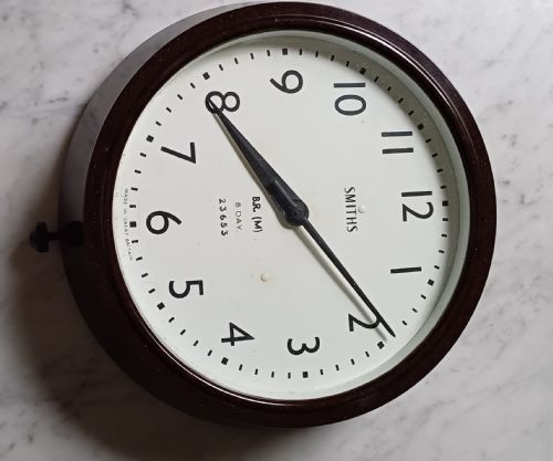 SMITHS BRITISH RAIL MIDLAND REGION BAKELITE 8DAY WALL CLOCK ISSUE NO 23653 DATING CIRCA 1950S - ADDITIONAL PHOTO 8