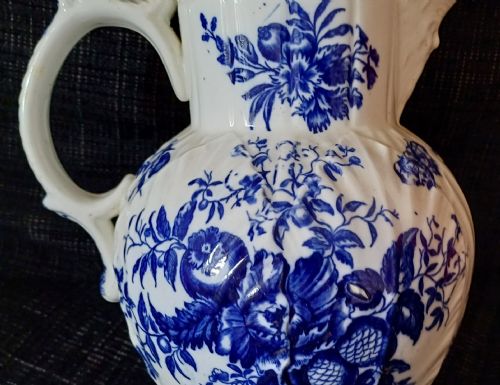 CAUGHLEY COALPORT TRANSITIONAL BLUE AND WHITE MASK HEAD JUG IN THE PINE CONE DECORATION DATING CIRCA 1800 - ADDITIONAL PHOTO 6