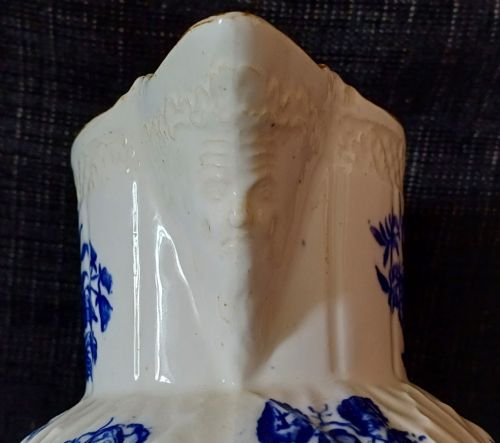 CAUGHLEY COALPORT TRANSITIONAL BLUE AND WHITE MASK HEAD JUG IN THE PINE CONE DECORATION DATING CIRCA 1800 - ADDITIONAL PHOTO 13