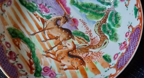 CHINESE 18TH CENTURY TEA BOWL SAUCER DECORATED WITH AN AUSPICIOUS FIVE BLESSINGS SCENE IN THE MANDARIN PALLET DATING CIRCA 1760 - ADDITIONAL PHOTO 15