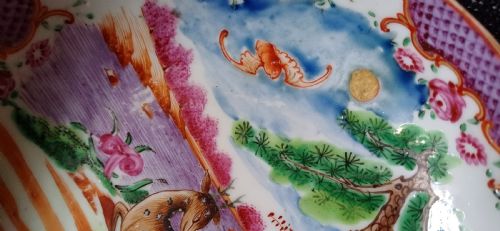 CHINESE 18TH CENTURY TEA BOWL SAUCER DECORATED WITH AN AUSPICIOUS FIVE BLESSINGS SCENE IN THE MANDARIN PALLET DATING CIRCA 1760 - ADDITIONAL PHOTO 17