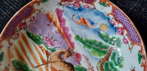 CHINESE 18TH CENTURY TEA BOWL SAUCER DECORATED WITH AN AUSPICIOUS FIVE BLESSINGS SCENE IN THE MANDARIN PALLET DATING CIRCA 1760 - ADDITIONAL PHOTO 18