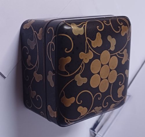 RESERVED VB JAPANESE LACQUER BOX AND COVER EDO PERIOD CIRCA 1830 - ADDITIONAL PHOTO 7