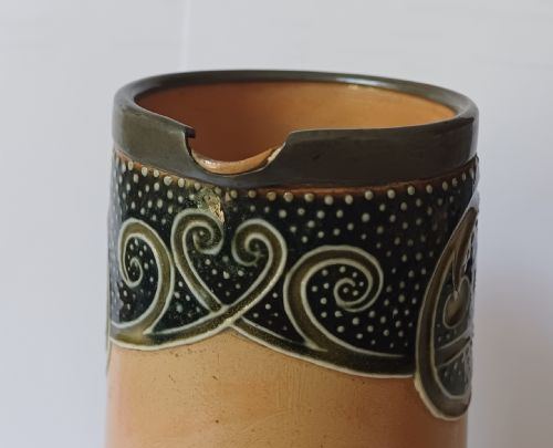 DOULTON LAMBETH ART NOUVEAU SPORTING STONEWARE JUG CIRCA 1890S - ADDITIONAL PHOTO 10
