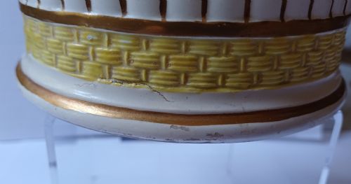 A LARGE PEARLWARE WINCHESTER MEASURE FROG MUG CIRCA 1820 - ADDITIONAL PHOTO 4