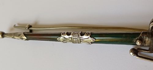 A SILVER AND AGATE BASKETHILTED BROADSWORD KILT PIN OR BROOCH CIRCA 1900 - ADDITIONAL PHOTO 8