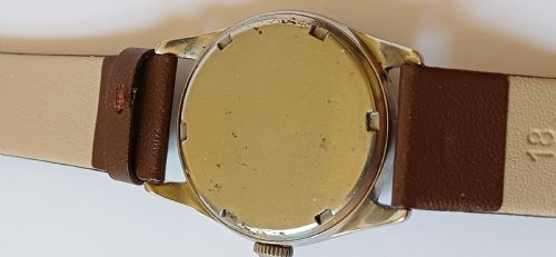 OMEGA GENTS WATCH CAL 420 CASE REF 26901 CIRCA 1953 - ADDITIONAL PHOTO 4