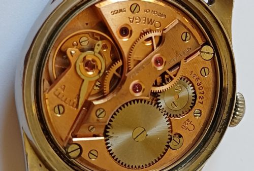 OMEGA GENTS WATCH CAL 420 CASE REF 26901 CIRCA 1953 - ADDITIONAL PHOTO 8