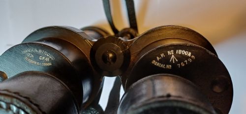 WW2 BRITISH ROYAL NAVY BARR STROUD BINOCULARS WITH ORIGINAL CASE C1940 - ADDITIONAL PHOTO 6