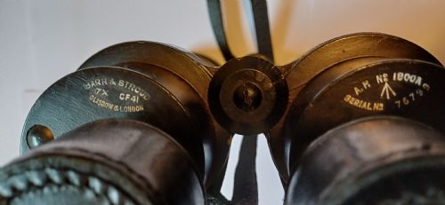 WW2 BRITISH ROYAL NAVY BARR STROUD BINOCULARS WITH ORIGINAL CASE C1940 - ADDITIONAL PHOTO 8