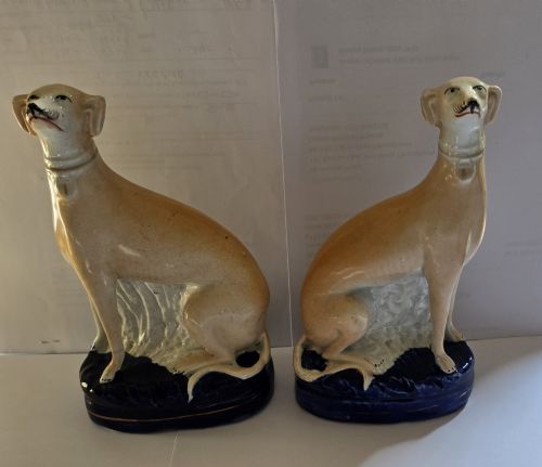 A SUPERB AND INCREASINGLY RARE ORIGINAL MATCHED PAIR OF VICTORIAN STAFFORDSHIRE SEATED WHIPPET DOGS DATING TO CIRCA 1875 - ADDITIONAL PHOTO 1