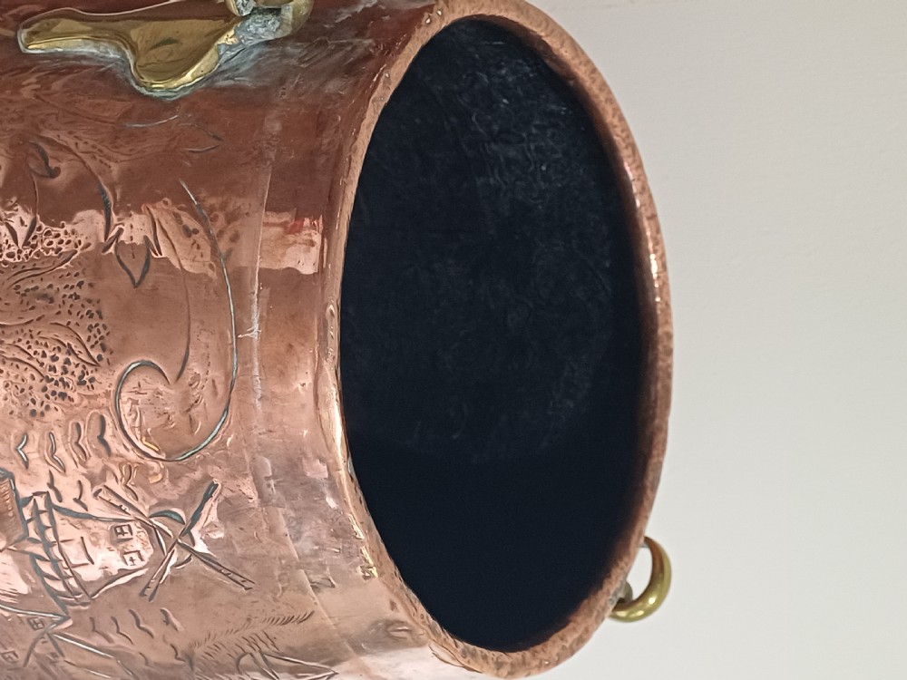 Dutch brass and copper log or coal scuttle and lid, late 19th, early 20th century View XIX