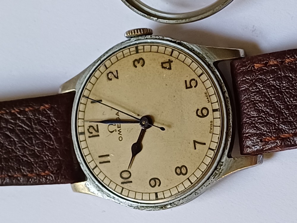 Omega Royal Fleet Air Arm issued HS8 pilots watch ref H.S./I\8 5684, circa 1943 View II