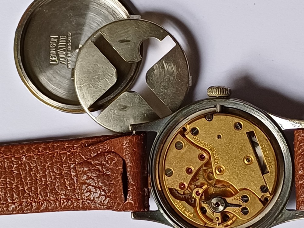 Smiths 15 jewel A404 Everest version, dating circa 1954 View XXI