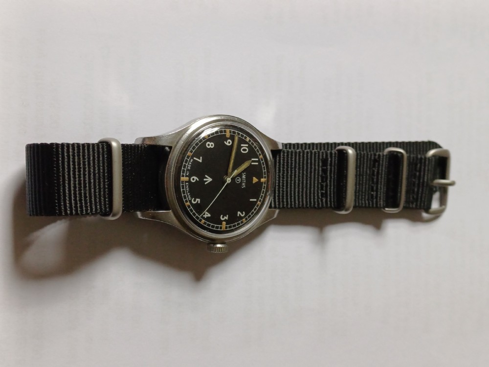 Smiths W10 British Army issued watch, dated 1969 View III