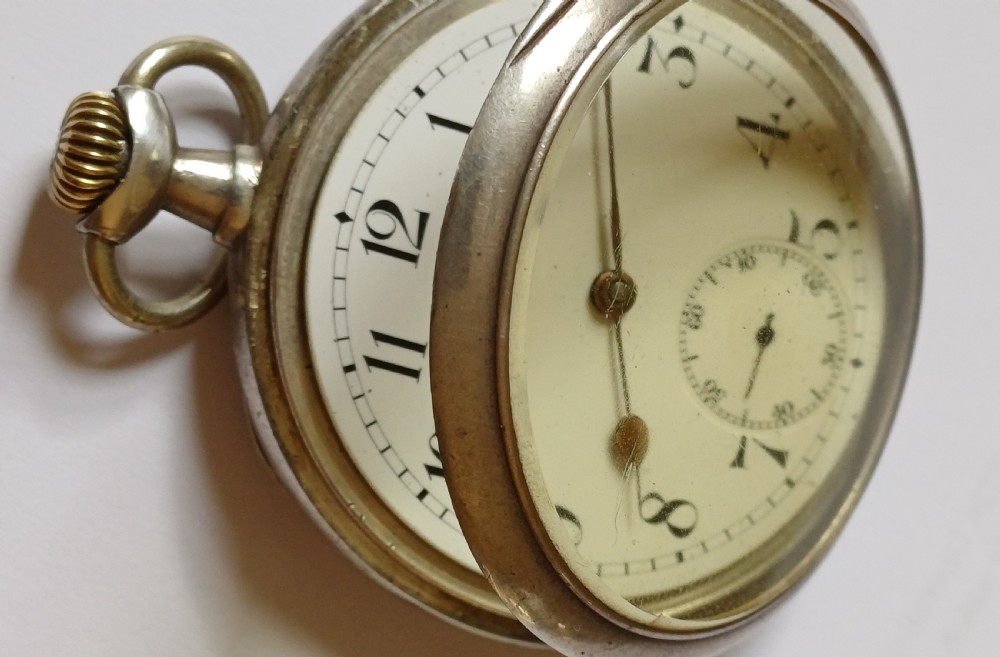 (Reserved PW) A fine pre–WW1 Omega Silver cased pocket watch dating circa 1913 View VI