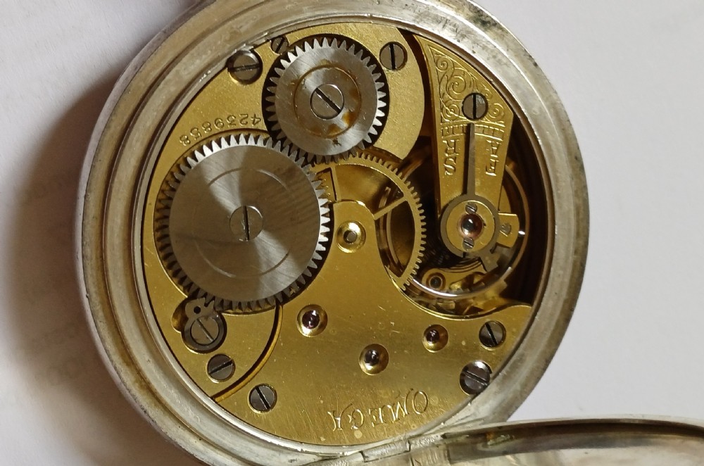(Reserved PW) A fine pre–WW1 Omega Silver cased pocket watch dating circa 1913 View XIV