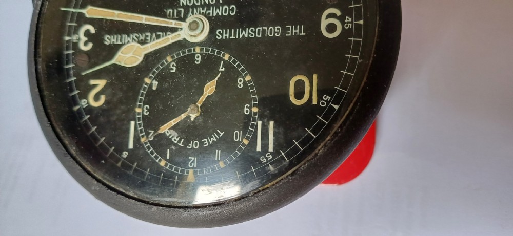 A rare pre–WW2 Aircraft Time of Trip cockpit clock by the famous Goldsmiths & Silversmiths Company Ltd, London, circa 1930 View III