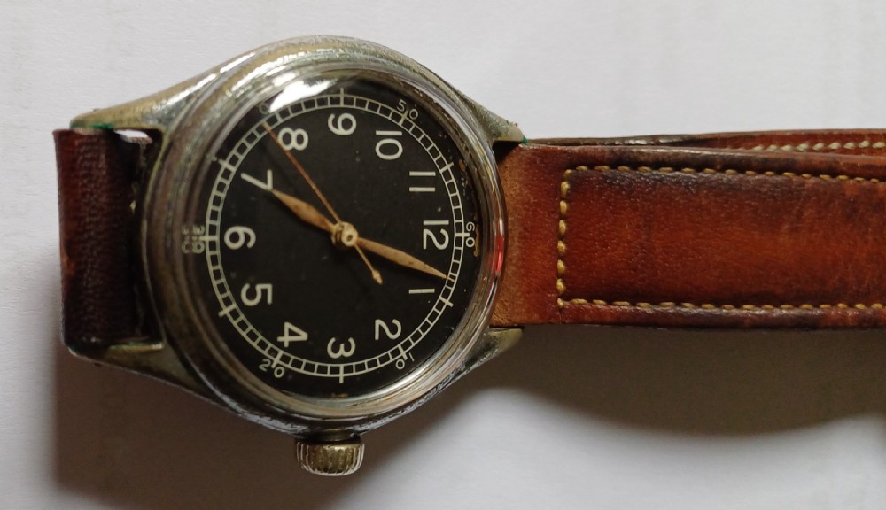 WW2 Bulova RAF issued 6B/234, backup pilots, navigators, or air crews watch, ref 6B/234 A 11194, circa 1943 View II