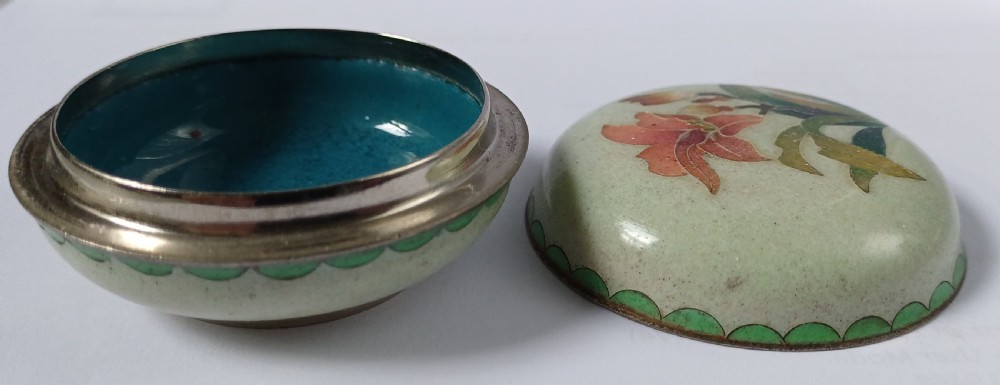 (Reserved IS) Japanese Cloisonné Ginbari Enamel small round box and lid, white metal mounts and white metal wire inlay, (probably silver), dating to the Meiji period. View IX