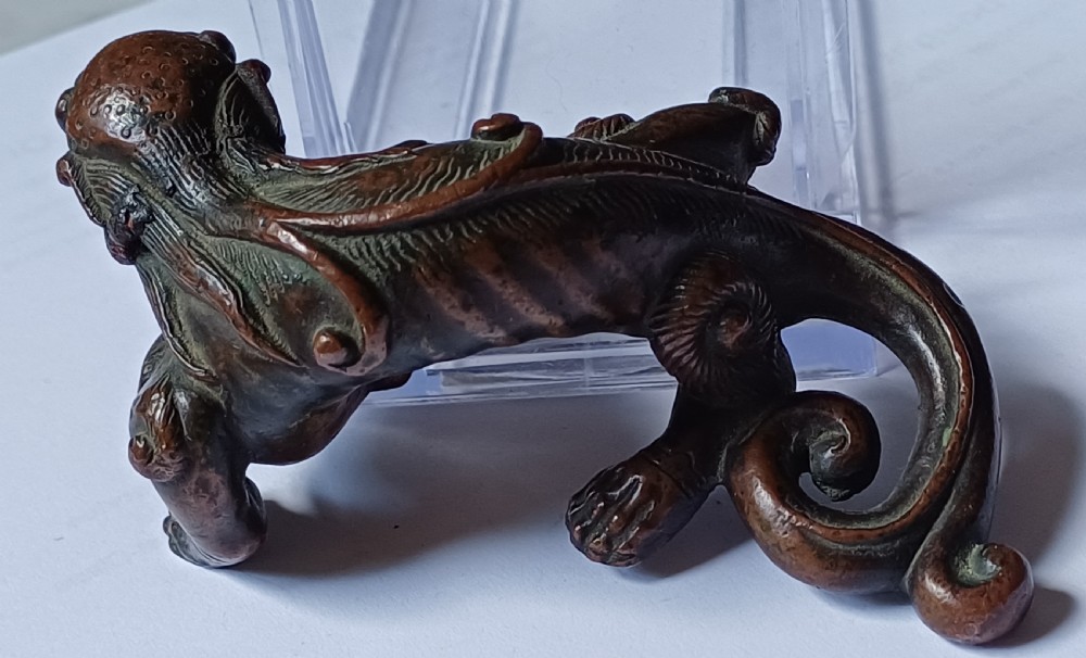 (Reserved JM)Chinese Bronze Fabulous Beast Scroll Weight — 17th/18th Century View IV