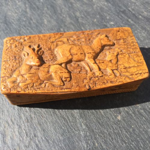A Antique Pressed Wood Snuff Box