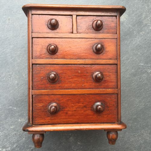 A Good Small 19th Century Mahogany Apprentice Chest of Drawers.