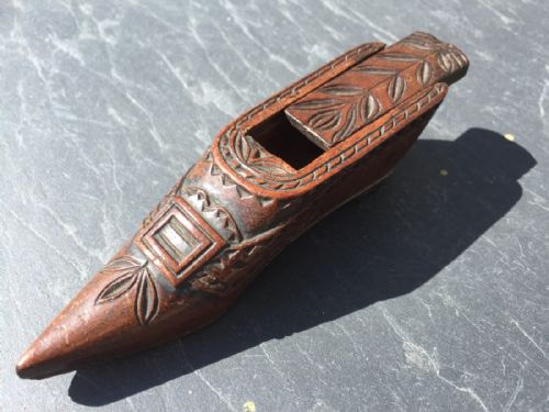 Antique Prisoner of War Snuff Shoe