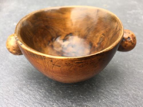 Unusual Antique Treen  Scottish  Quaich