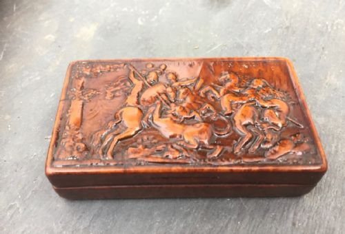 An Early 19th Century French Pressed Wood Snuff Box
