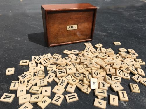 Antique  Treen Spelling/alphabet Box - With Bone Alphabet Letters