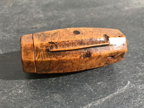 A Burr Birch Early 19th Century Barrel Shaped Snuff Box - Trick Opening