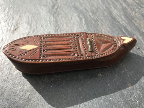 A Very Nice Prisoner of War Snuff Shoe Box
